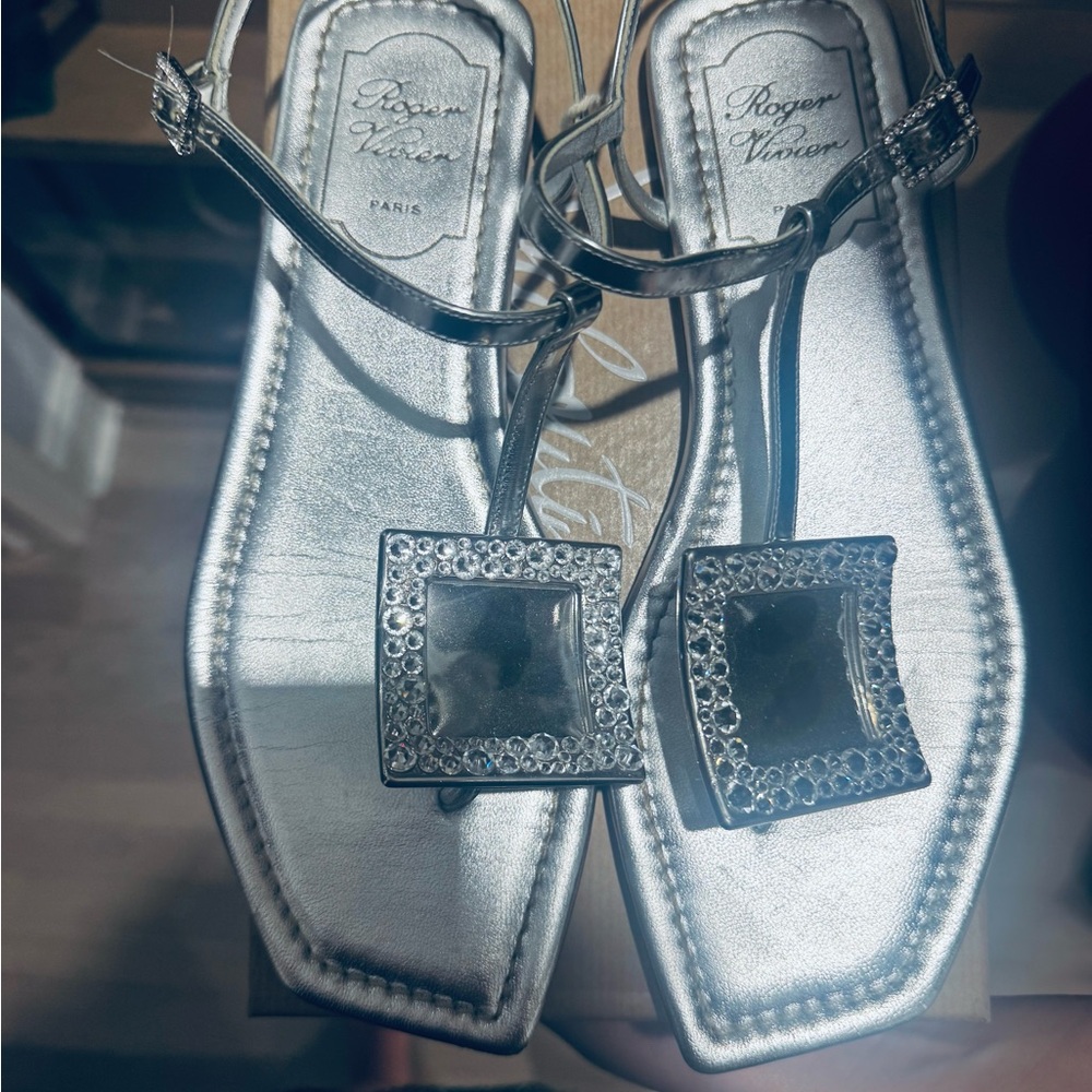 Roger Vivier Bikviv Buckle Embellished Buckle Sandals